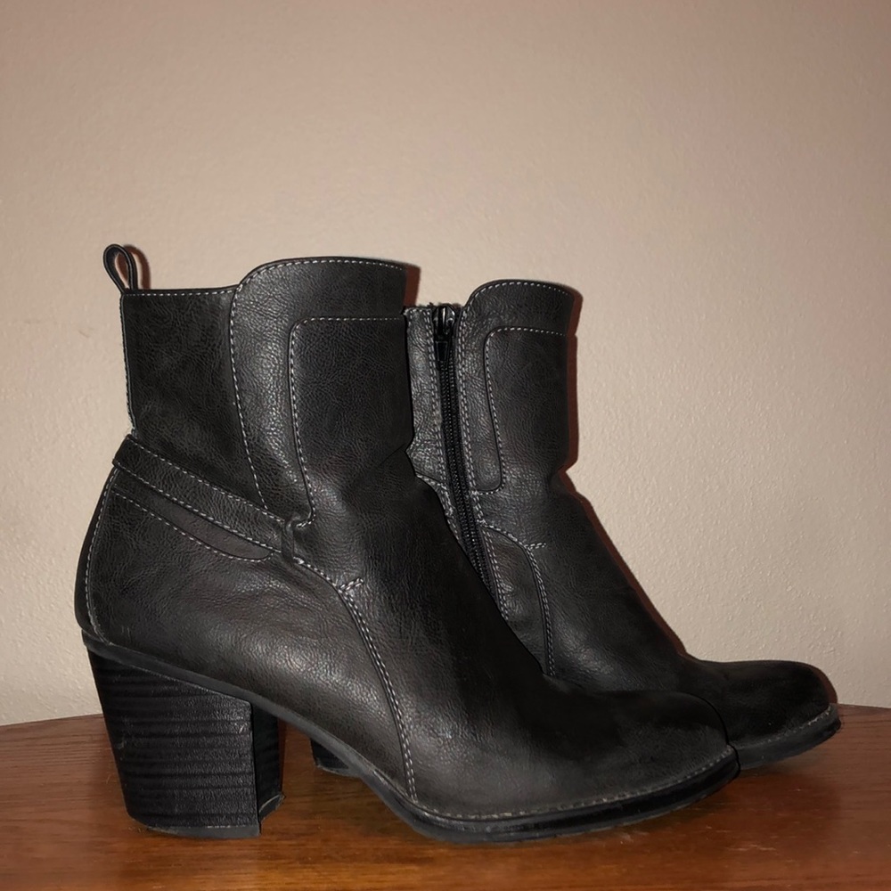 Black (charcoal) heeled booties